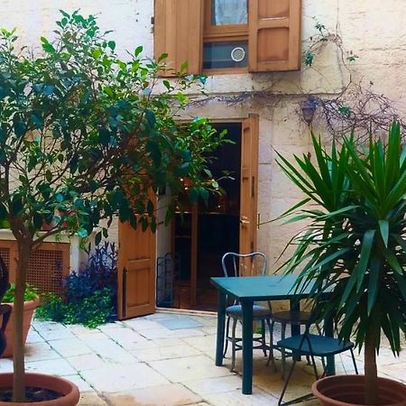 Traditional Apartment In Old City Bari Eksteriør bilde